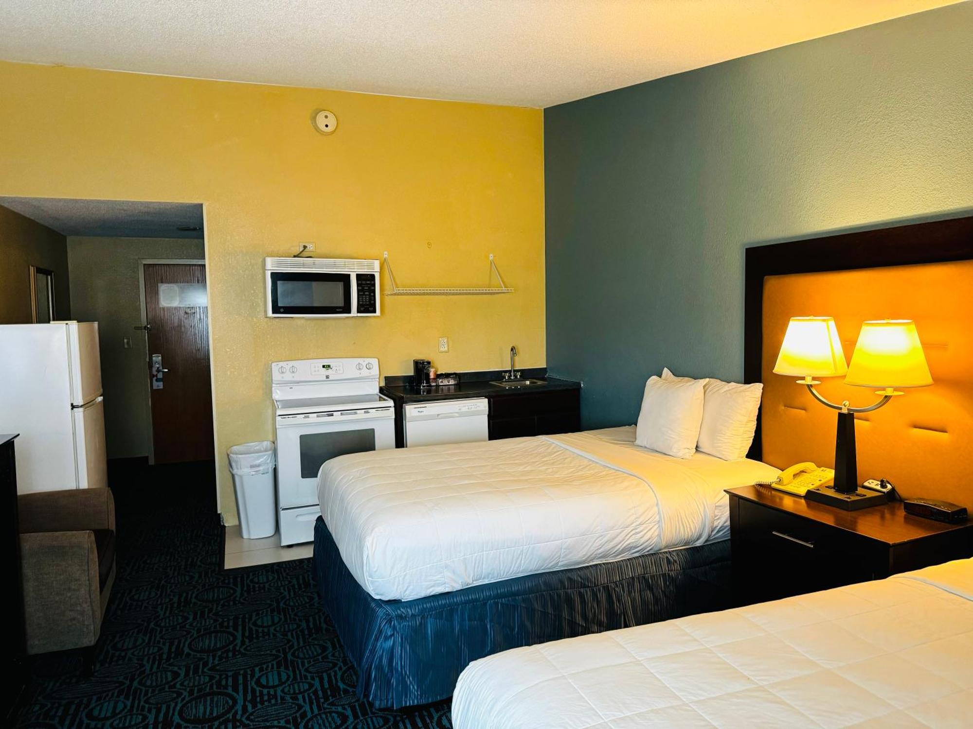 Regency Inn & Suites New London Mystic Eksteriør billede