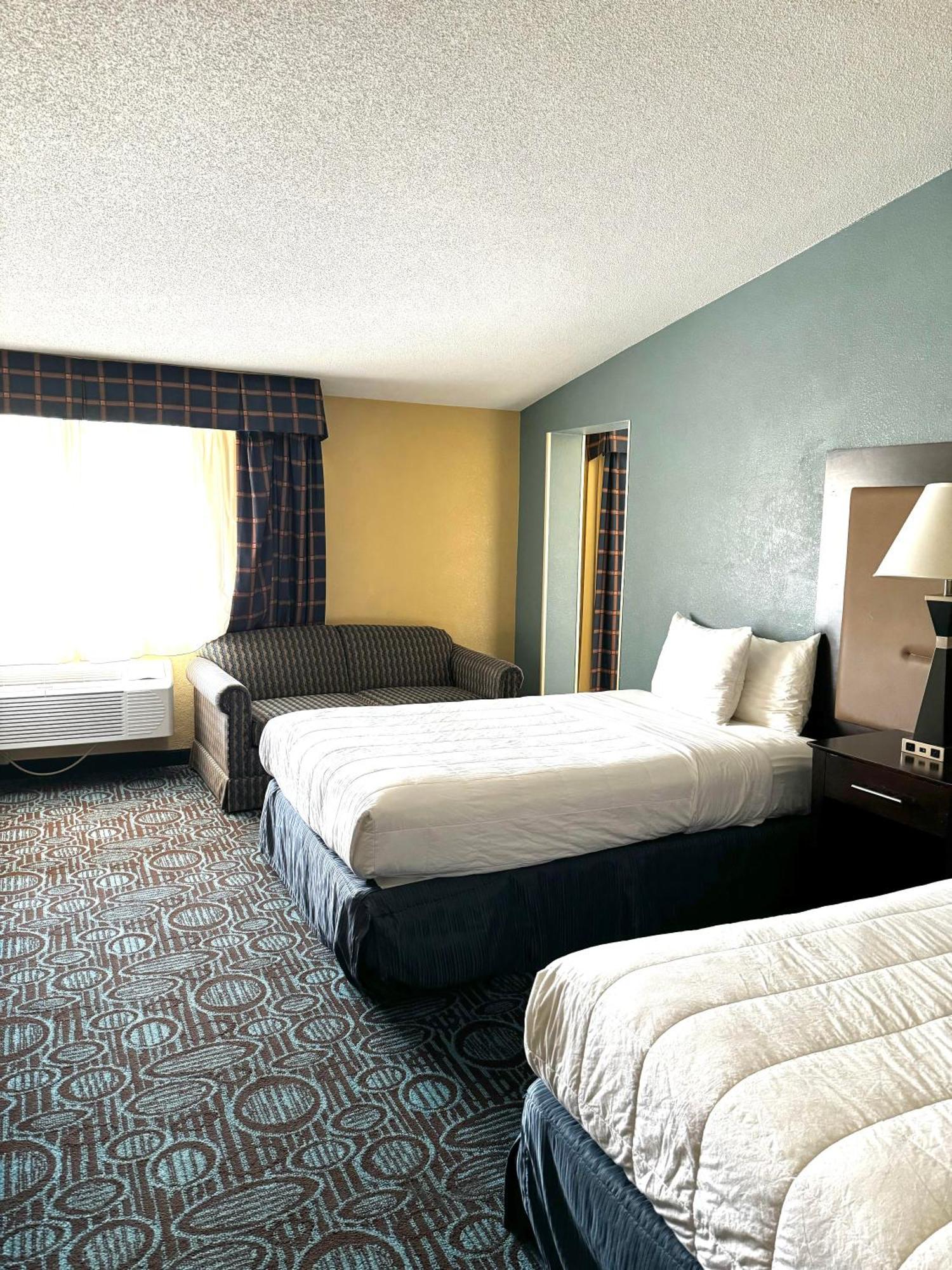 Regency Inn & Suites New London Mystic Eksteriør billede